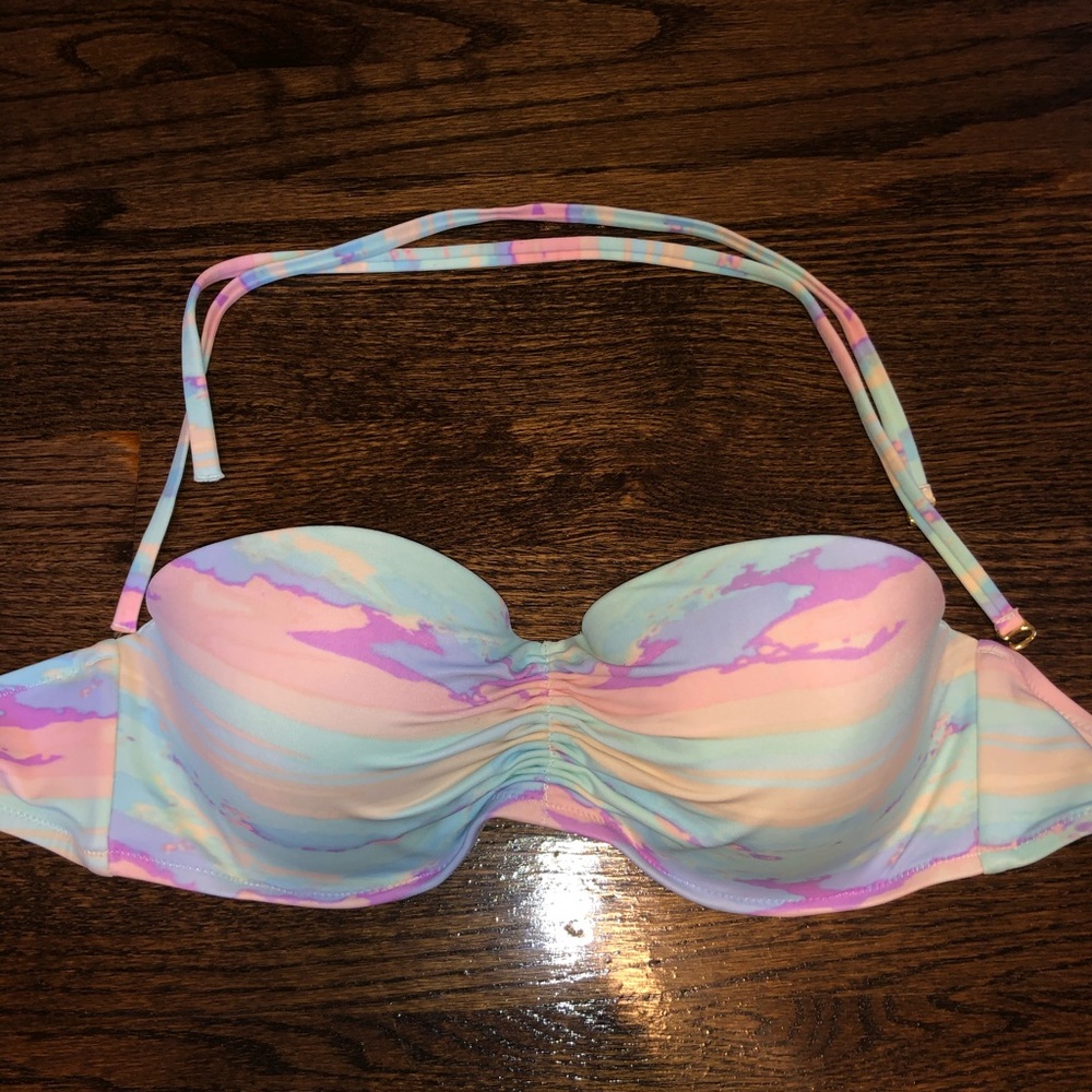 Victoria’s Secret Bathing Suit Top 36D